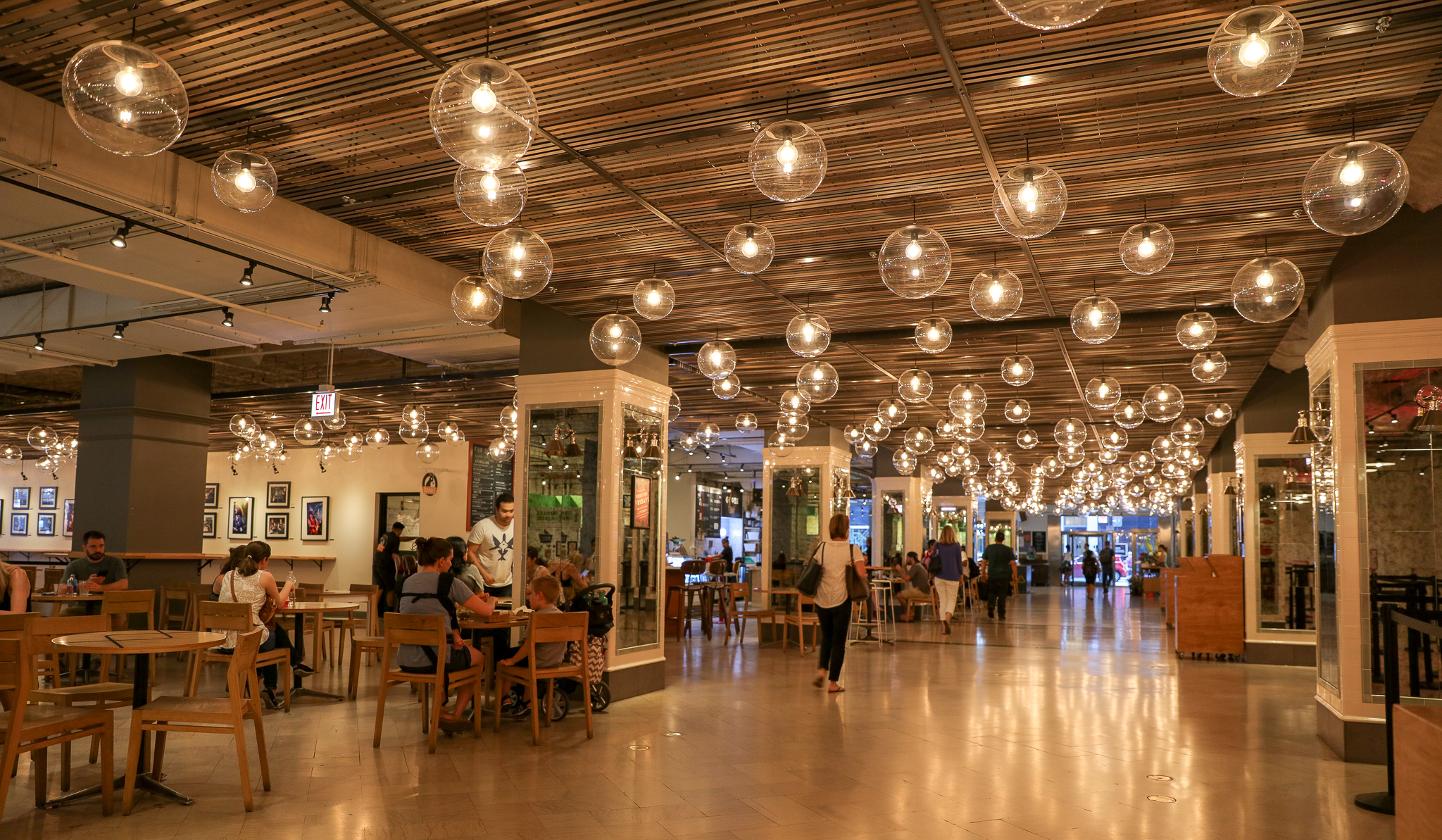 Фуд холл. Revival food Hall в Чикаго. Food Market галерея. Фуд Холл Атлантик Сити.