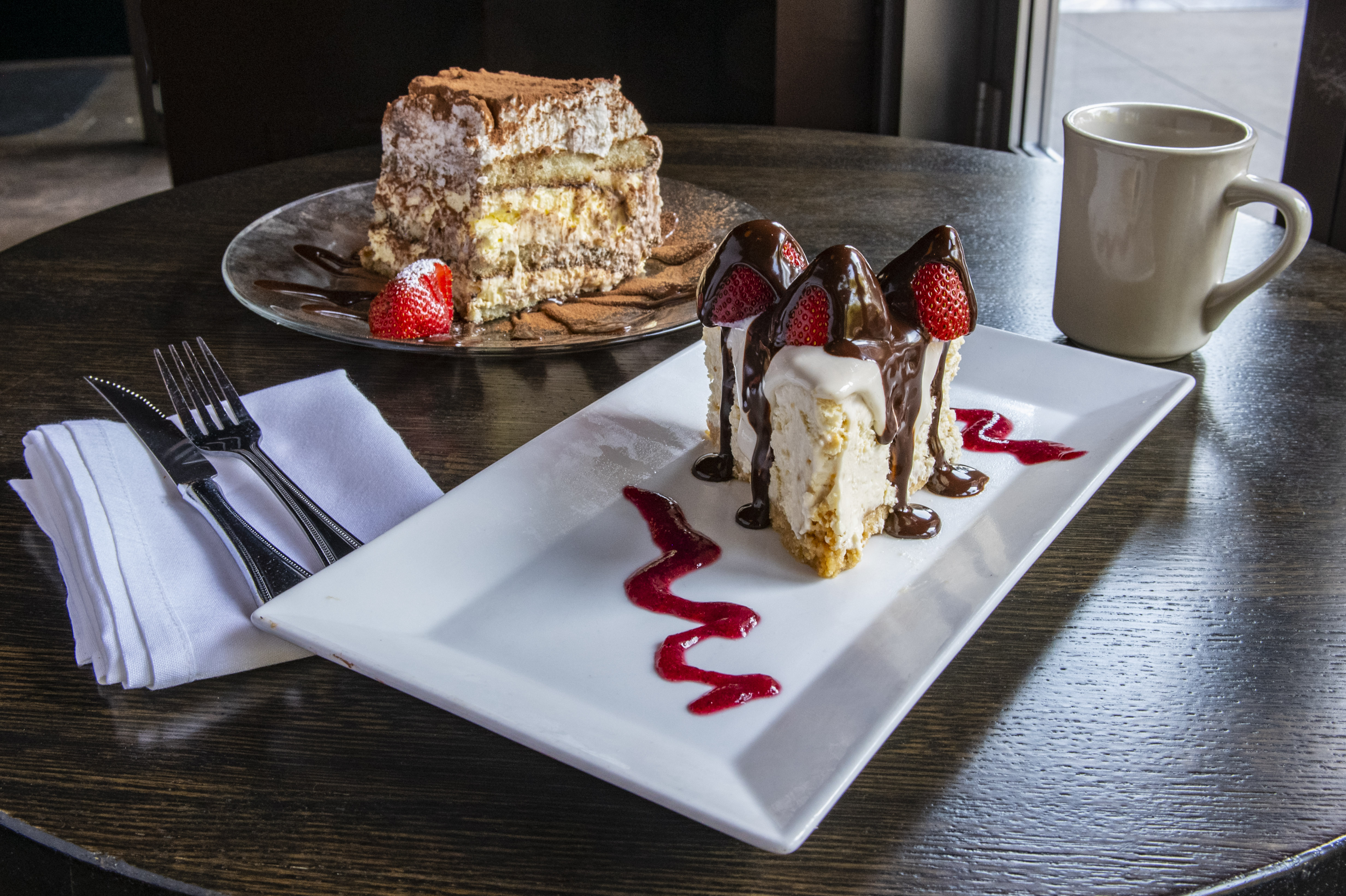 Giglio S State Street Tavern Celebrates National Dessert Month With 5 Desserts Chicago Food Magazine