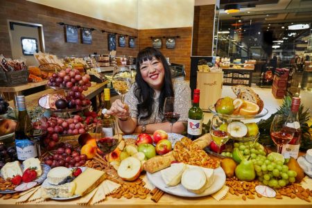 Join Sommelier Belinda Chang & Mariano's for Virtual Wine Wednesdays