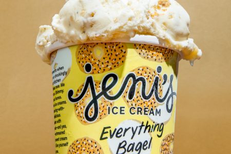 Jeni’s Everything Bagel is Back at Chicagoland Scoop Shops for a Limited Time