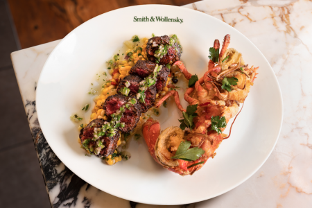 Smith & Wollensky Chicago Debuts Summer “STEAK-ATION”