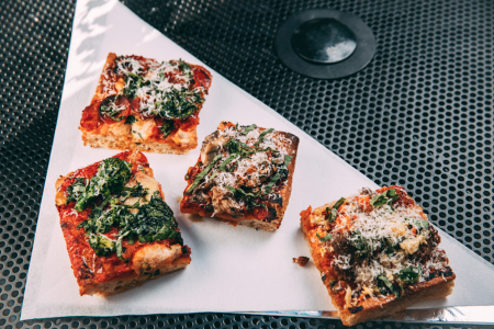 Pizza Friendly Pizza by Chef Noah Sandoval + 16OC’s Bruce Finkelman Opens in Ukrainian Village