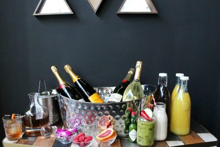 Bottomless Mimosas, $1 Oysters & More at Rhyme or Reason's Weekend Brunch