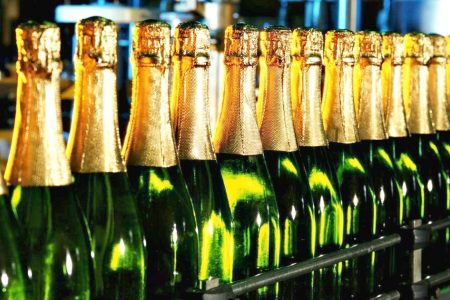 Free Bottle Champagne at Hutch During Sunday's Oscars