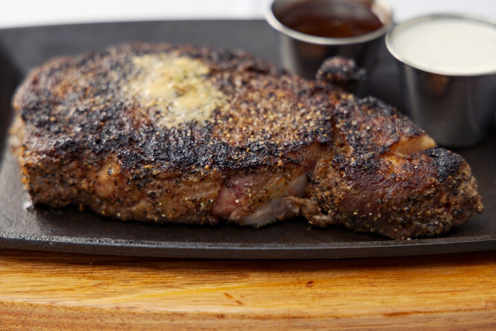 Perry’s Caramelized Prime Rib Thursday Dinner. Photo credit: Perry’s Steakhouse & Grille